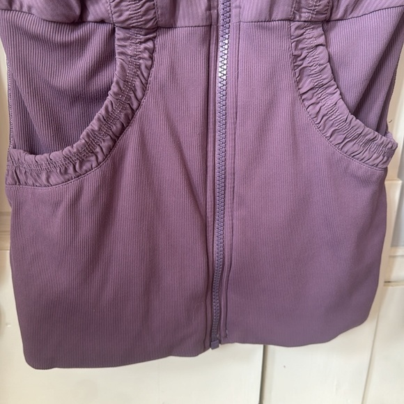Lululemon Athletica Zip Up Jacket w Hood, Deep Pockets, Thumbholes, Purple, 8 EC - Picture 4 of 13